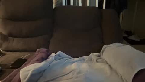 aspam305 online show from September 13, 2025, 6:02 am