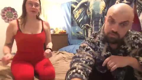 aspenandlink online show from October 28, 2025, 6:28 am