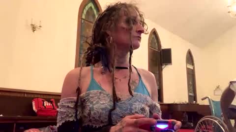 aspiringturtlegirl online show from April 12, 2026, 1:43 am