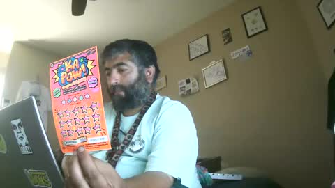 aspkt_uno_122 online show from September 12, 2025, 2:50 pm