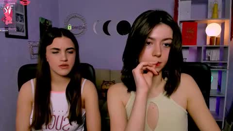 Snapshot of assole_meow chatting on January 12, 2026, 2:44 pm Assole online show from January 12, 2026, 2:44 pm