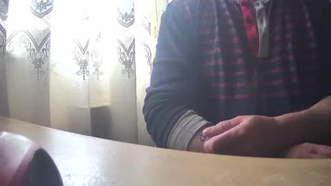 astelover online show from September 28, 2025, 11:04 am