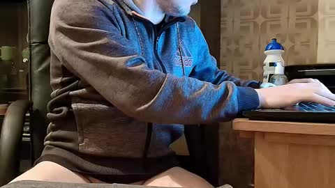 Snapshot of asterion51 chatting on January 15, 2026, 6:55 pm asterion51 online show from January 15, 2026, 6:55 pm