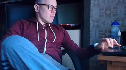 Snapshot of asterion51 chatting on February 2, 2026, 4:17 pm asterion51 online show from February 2, 2026, 4:17 pm