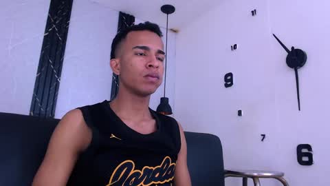 Snapshot of aston_vera chatting on April 19, 2026, 3:50 am Aston online show from April 19, 2026, 3:50 am