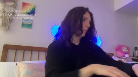 Snapshot of astorialove chatting on March 4, 2026, 3:12 am AstoriaLove online show from March 4, 2026, 3:12 am