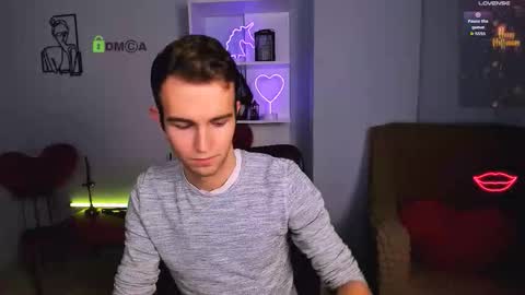 astren online show from November 26, 2025, 1:34 pm