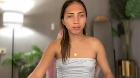 Snapshot of astrid_khalifa chatting on January 14, 2026, 8:53 am Astrid online show from January 14, 2026, 8:53 am