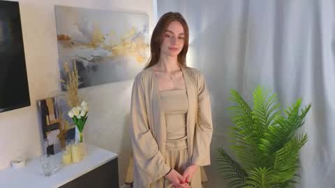 Kate online show from September 18, 2025, 4:25 am