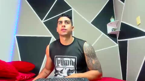 Astrom model independent online show from March 7, 2025, 8:44 pm