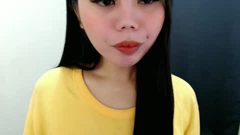 asuna_charming online show from March 11, 2026, 6:47 pm