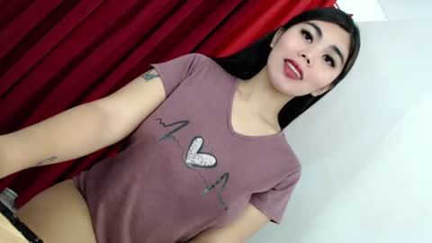 asuna_charming online show from July 4, 2026, 5:35 am