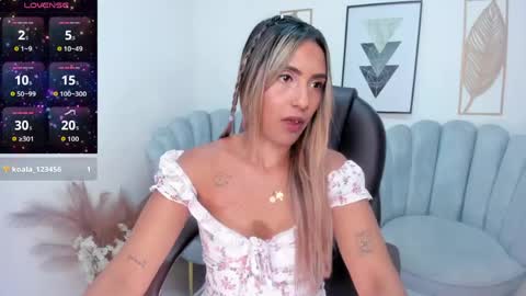 asura_love online show from April 28, 2026, 1:38 pm