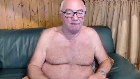 asusandy online show from March 2, 2025, 12:42 am