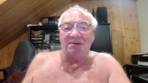 Snapshot of asusandy chatting on July 3, 2026, 10:16 pm asusandy online show from July 3, 2026, 10:16 pm