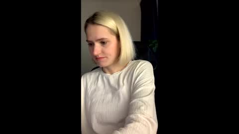 Snapshot of asya_new chatting on October 29, 2025, 1:13 pm asya_new online show from October 29, 2025, 1:13 pm