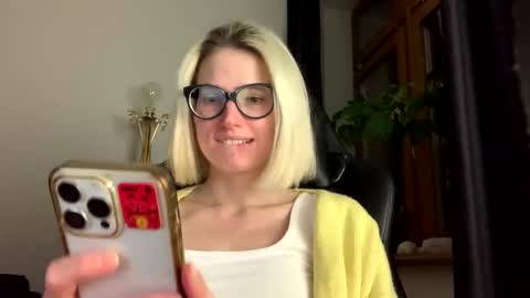 Snapshot of asya_new chatting on November 10, 2025, 4:39 pm asya_new online show from November 10, 2025, 4:39 pm