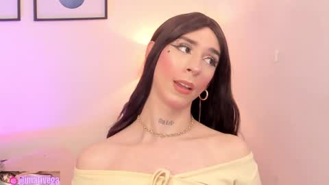 Snapshot of ataraxia_x_ chatting on November 27, 2025, 7:54 am ataraxia_x_ online show from November 27, 2025, 7:54 am