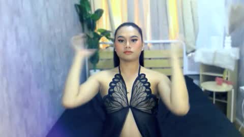 atashakendall online show from February 5, 2026, 1:21 am