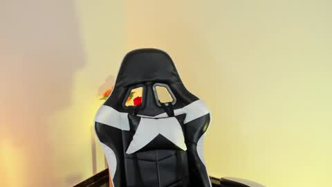 Snapshot of atena676 chatting on January 13, 2025, 4:28 am atena676 online show from January 13, 2025, 4:28 am