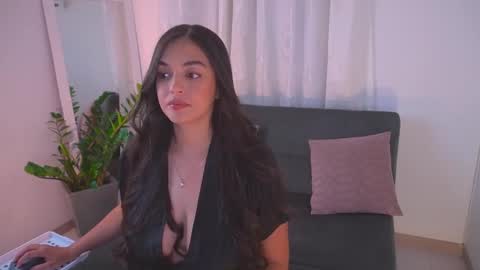 Snapshot of atena676 chatting on September 16, 2025, 1:39 am atena676 online show from September 16, 2025, 1:39 am