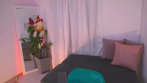 Snapshot of atena676 chatting on October 17, 2025, 2:04 am atena676 online show from October 17, 2025, 2:04 am