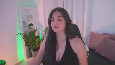 Snapshot of atena676 chatting on November 5, 2025, 1:27 am atena676 online show from November 5, 2025, 1:27 am