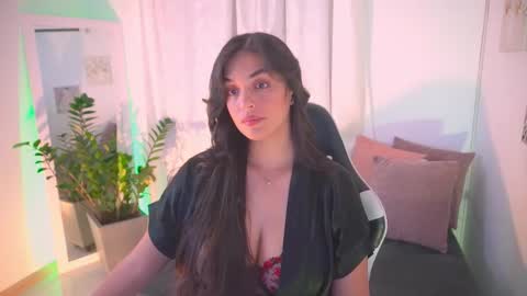 Snapshot of atena676 chatting on November 12, 2025, 1:39 am atena676 online show from November 12, 2025, 1:39 am