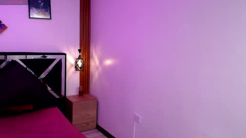 Snapshot of atenea_420 chatting on April 2, 2026, 7:22 pm COLOMBIA online show from April 2, 2026, 7:22 pm