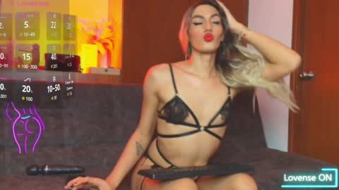 atenea_fit online show from April 11, 2026, 8:29 am