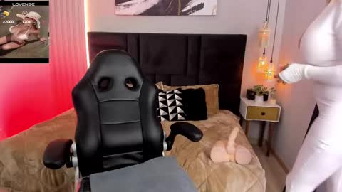 Snapshot of athenearusell chatting on September 13, 2025, 8:52 pm athenearusell online show from September 13, 2025, 8:52 pm