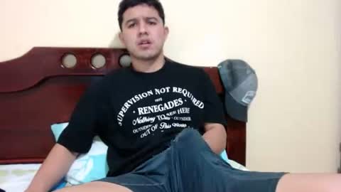 Snapshot of athleticboy2026 chatting on January 13, 2026, 4:45 pm Robin online show from January 13, 2026, 4:45 pm