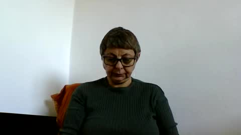 Snapshot of atikaarea chatting on October 29, 2025, 9:33 am atikaarea online show from October 29, 2025, 9:33 am