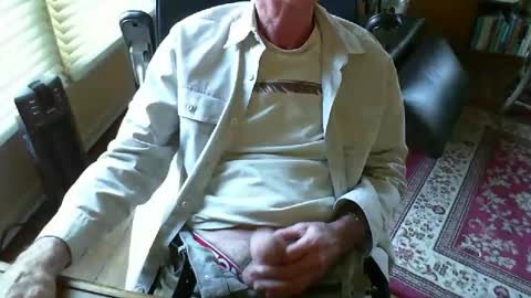 Atlhung9 online show from April 9, 2026, 10:26 pm