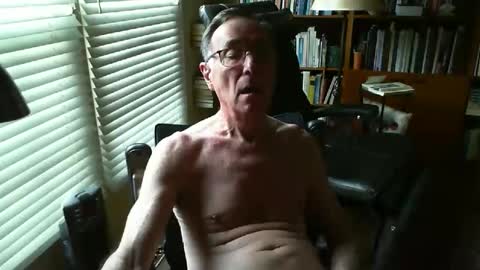 Snapshot of atlhung9 chatting on May 23, 2026, 5:39 pm Atlhung9 online show from May 23, 2026, 5:39 pm