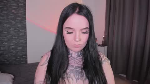 online every day between 10am-23pm online show from October 3, 2025, 12:57 pm