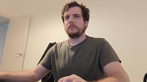 Snapshot of atomicoliver chatting on September 26, 2025, 10:52 am atomicoliver online show from September 26, 2025, 10:52 am