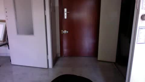 Snapshot of auguste061400 chatting on January 15, 2025, 10:06 am auguste061400 online show from January 15, 2025, 10:06 am