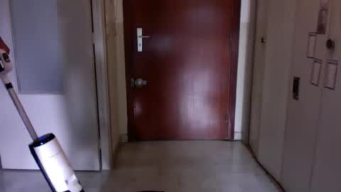 Snapshot of auguste061400 chatting on October 27, 2025, 8:40 am auguste061400 online show from October 27, 2025, 8:40 am