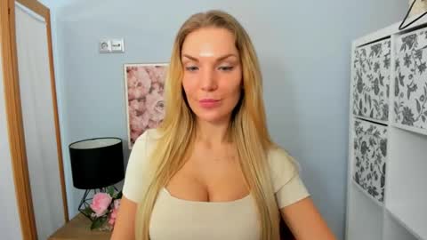 AulloraSensual online show from February 15, 2025, 9:27 am