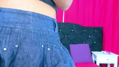 Snapshot of aura_sterling chatting on June 16, 2026, 11:35 am Aura online show from June 16, 2026, 11:35 am