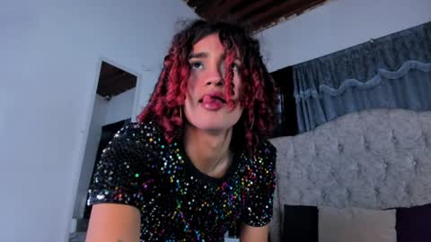 Snapshot of aura_sterling chatting on July 6, 2026, 11:29 am Aura online show from July 6, 2026, 11:29 am