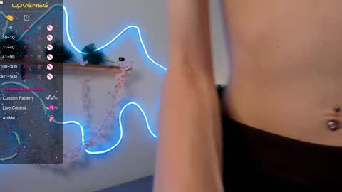 Snapshot of auraclark chatting on January 10, 2025, 3:58 pm auraclark online show from January 10, 2025, 3:58 pm