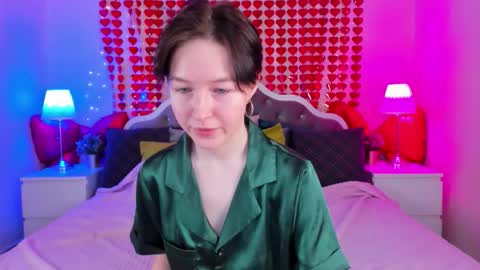 Snapshot of auradiaz chatting on March 2, 2026, 8:43 am auradiaz online show from March 2, 2026, 8:43 am