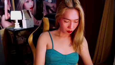 Miss awra online show from December 2, 2024, 9:02 am