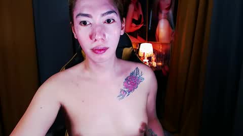 Snapshot of aurakharisma_xx chatting on April 25, 2026, 5:54 pm Miss awra online show from April 25, 2026, 5:54 pm
