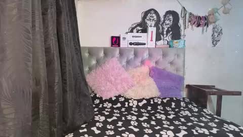 Snapshot of aurasensorial27 chatting on October 19, 2025, 4:57 am aurasensorial27 online show from October 19, 2025, 4:57 am