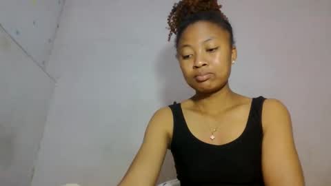 Snapshot of aurelie08 chatting on June 3, 2026, 8:17 am aurelie08 online show from June 3, 2026, 8:17 am