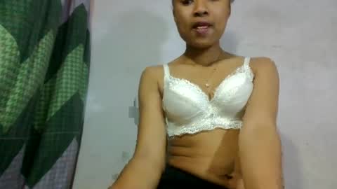 Snapshot of aurelie08 chatting on June 21, 2026, 8:39 am aurelie08 online show from June 21, 2026, 8:39 am