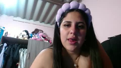 Snapshot of auroa_0785 chatting on May 25, 2026, 1:50 pm auroa_0785 online show from May 25, 2026, 1:50 pm